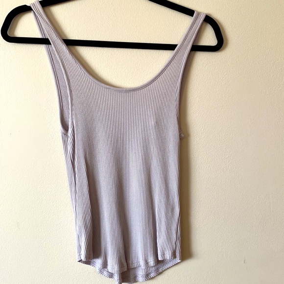 TNA sleeveless Shirt - Picture 3 of 3